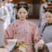 why the phi tan returns to the throne must have an foreign person 118321