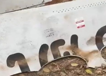 witness describes chinese aircraft completely destroyed 119505