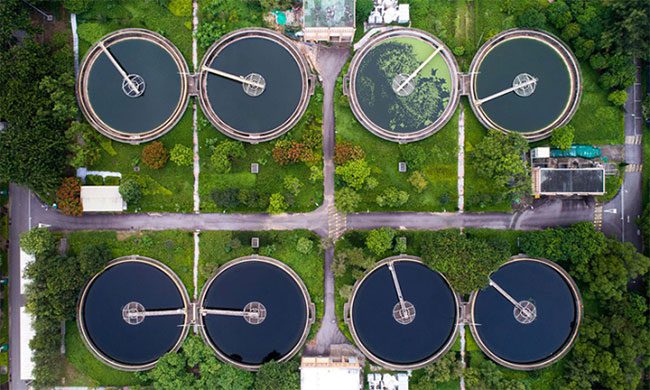 Anaerobic wastewater treatment requires little energy but often produces hazardous byproducts.