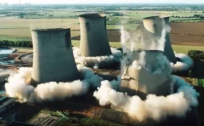 Moment the four towers were demolished.