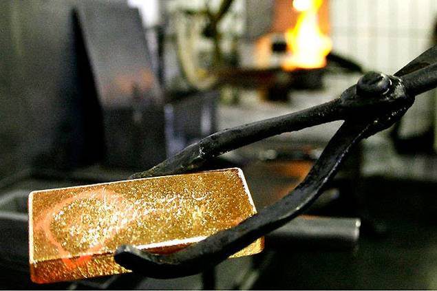 Accidentally discovering phosphorus while refining urine to create gold