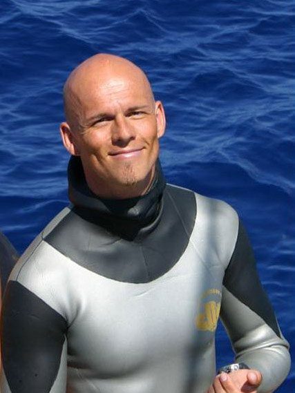 Herbert Nitsch after recovering from his dive at 253.2m.