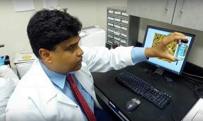 Researcher Sudipta Seal in the laboratory.