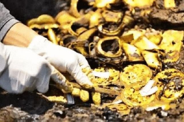 A significant amount of gold in this over 2,000-year-old tomb.
