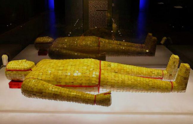 Jade burial garments of Prince Jing, Liu Sheng (the Prince of Zhongshan).