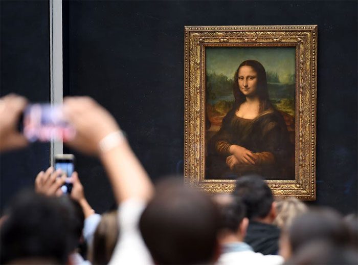 The painting Mona Lisa currently belongs to the French Government