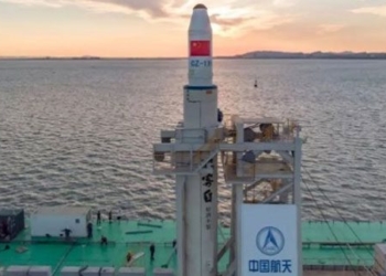 china builds missile submarine at sea 117129