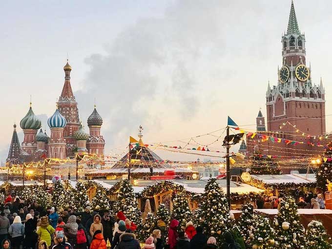 Christmas market at Red Square, Moscow.