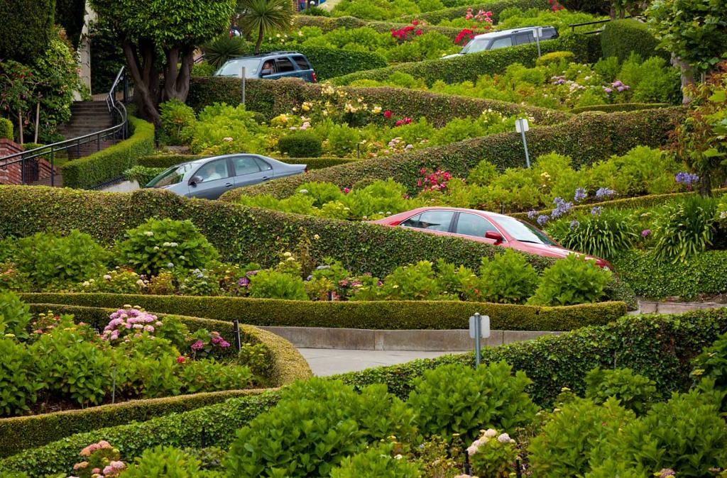 The Most Winding Road in the World – Lombard Street, USA