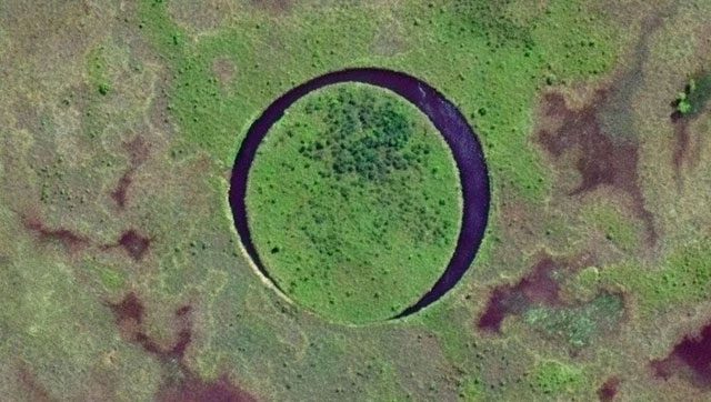 The island inside the perfect round lake is continuously moving.