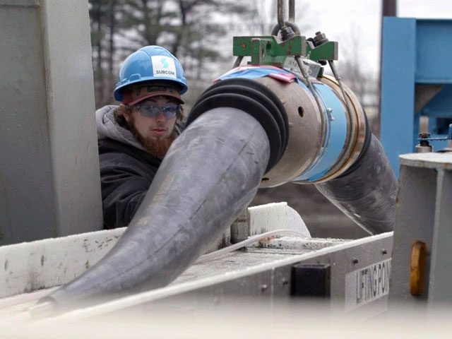 For long cables, manufacturers will add a component called an amplifier every 100 meters