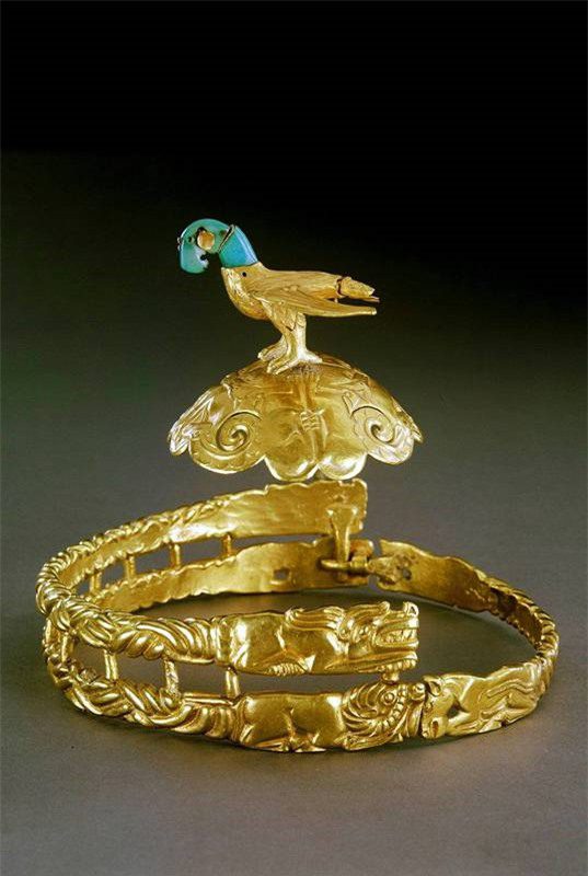 "Eagle Crown" is the crown of the Xiongnu king