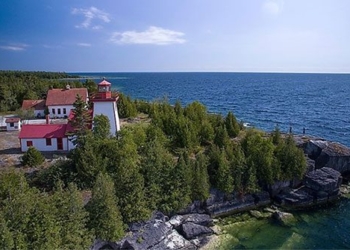 discover top 10 largest islands in the world 117361