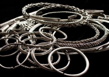 discovery silver jewelry hidden under 900 year old soil 115717