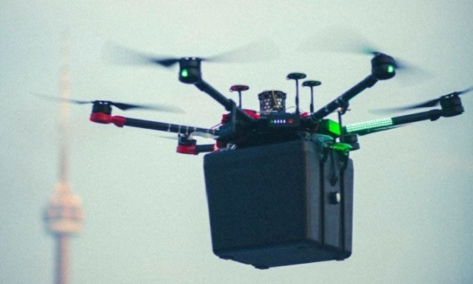 The drone carrying the lungs for transplantation.