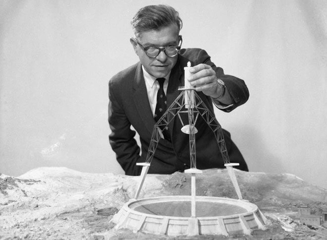 Fred Hoyle always believed the universe was in a "steady state".