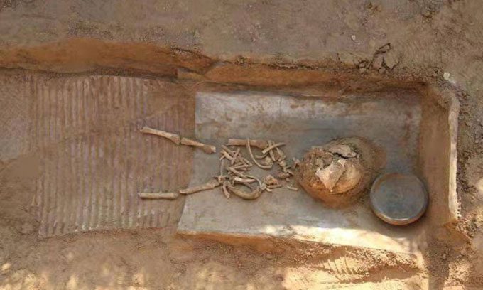 Child skeletons buried in vases found in Inner Mongolia.