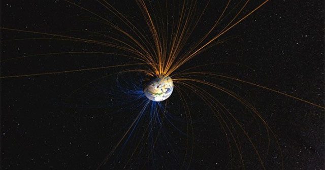 Simulation of Earth's magnetic field lines