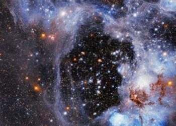 impressive images of the ho tinh van super bubble hidden in the hubble space telescope 116908