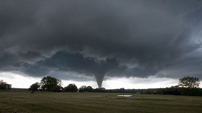 Tornado sweeping through southern Wynnewood, Oklahoma, USA.