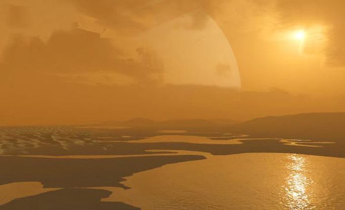 mat trang titan 1