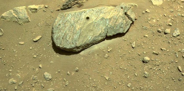 Perseverance rover collects rock and soil samples on Mars