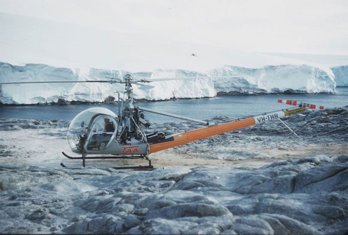 A 1960 helicopter in Antarctica with limited capacity
