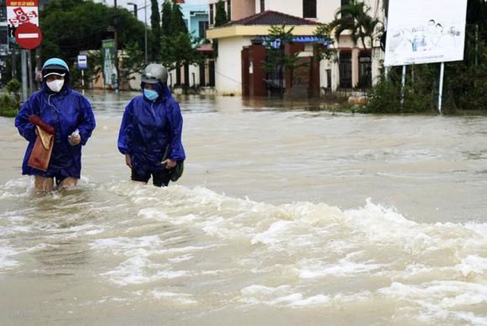 Heavy rain causes many roads in Phu Yen to be submerged