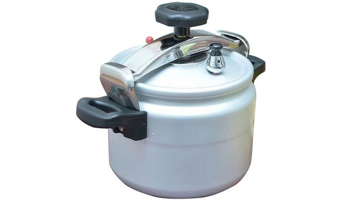 A pressure cooker is a commonly used cooking tool in the kitchen