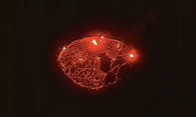 WorldView-2 satellite captures an image inside Kīlauea volcano in Hawaii on October 1.