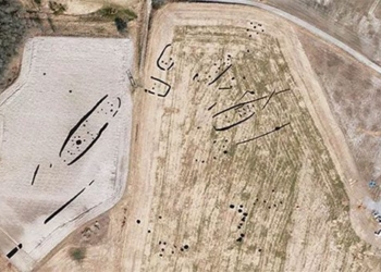 radar sweeping ditch reveals multiple treasure chests hidden for centuries in photo 117632