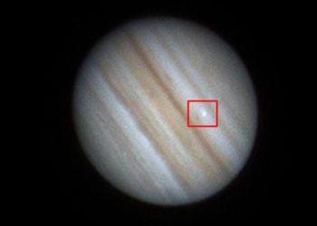 rare images capturing the scenario of a meteor hitting a dwarf planet and entering 116718