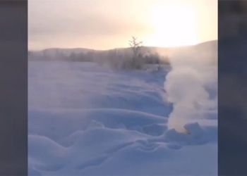 strange scenery fire seen burning in 50 degree cold 117637