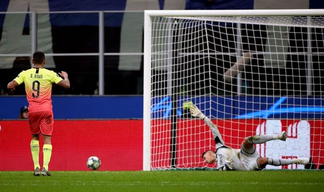 Shooting the ball out of the goal during a penalty kick is one of the many manifestations of "choking." 