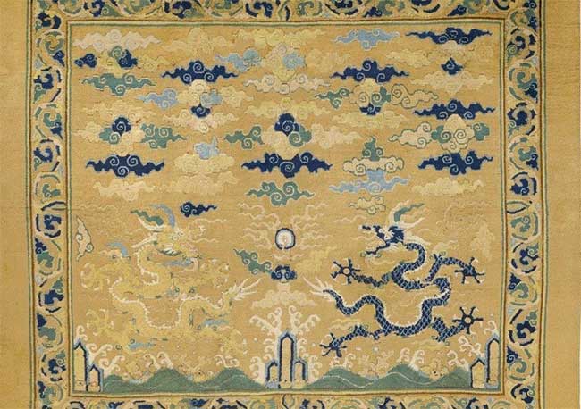 Dragon design embroidered on the carpet.