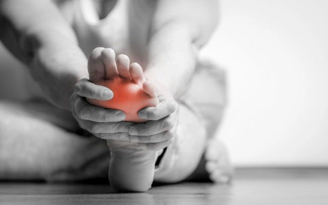 Some people mistakenly believe that poor circulation causes this sensation.