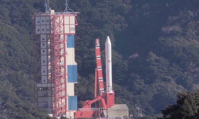 Epsilon-5 rocket ready on the launch pad on October 1.