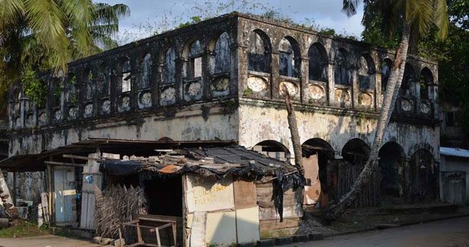 Grand-Bassam is an abandoned French colony