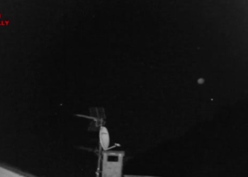 the sphere floating in the sky suddenly fell to the ground is it a ufo 116514
