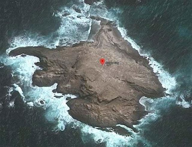 Location of the hamburger shop on the uninhabited island.