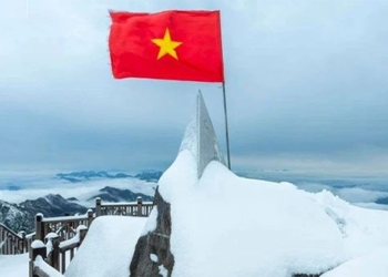 unexpected snowfall on fansipan mountain this weekend temperature will drop significantly 117939