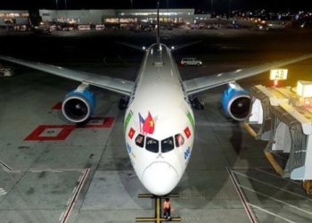 why bamboo airways planes dont fly directly over the south china sea to get to the us 116143