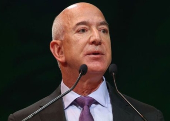 why the worlds billionaires are investing in carbon credits